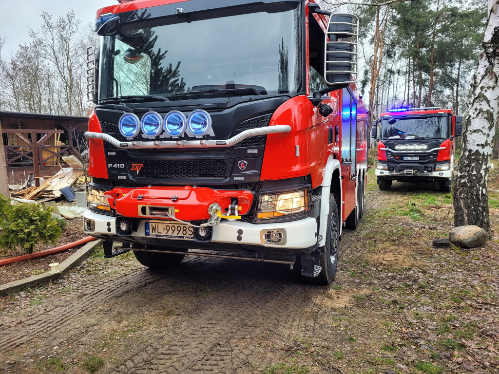 Pożar domu w Izbicy (gm. Serock)