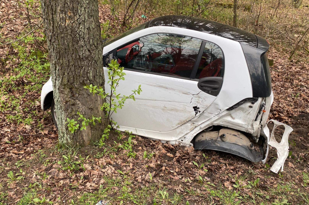 Groźna kolizja na DW631 za Wólką Radzymińską