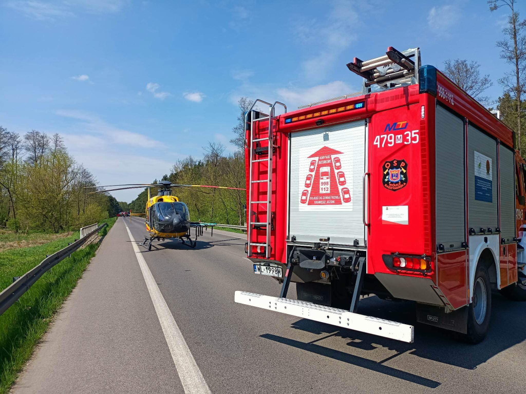 Zderzenie osobówki z motocyklem w Nieporęcie