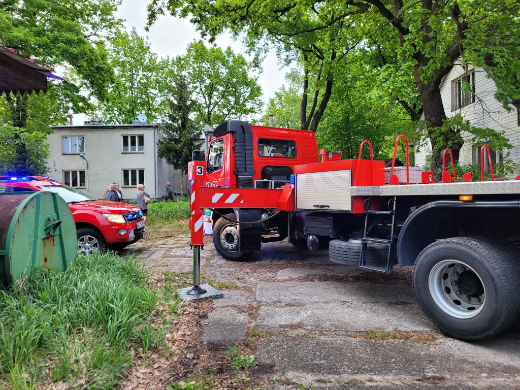 Pożar domu przy Wiejskiej w Jabłonnie