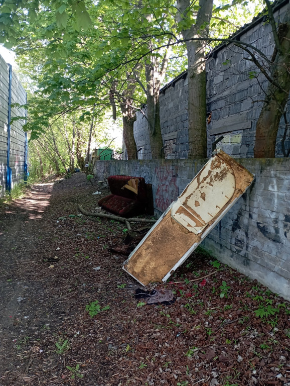 Sterty śmieci przy Kościuszki. Miasto bezradne