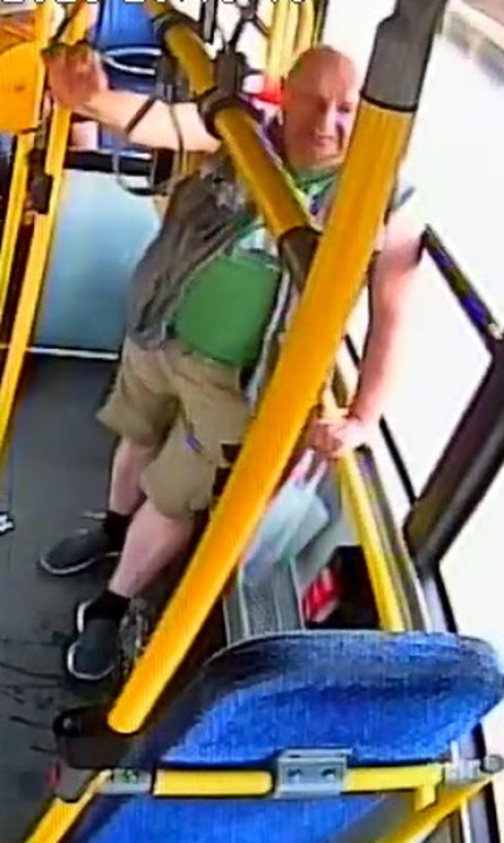 Policja szuka agresywnego pasażera autobusu ZTM