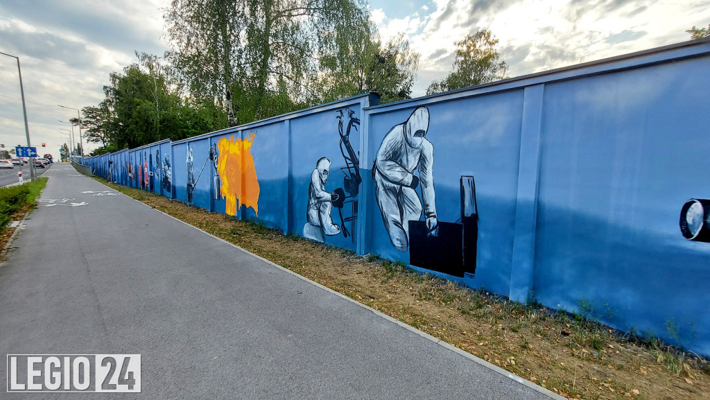 Mural przy CSP w Legionowie prawie gotowy