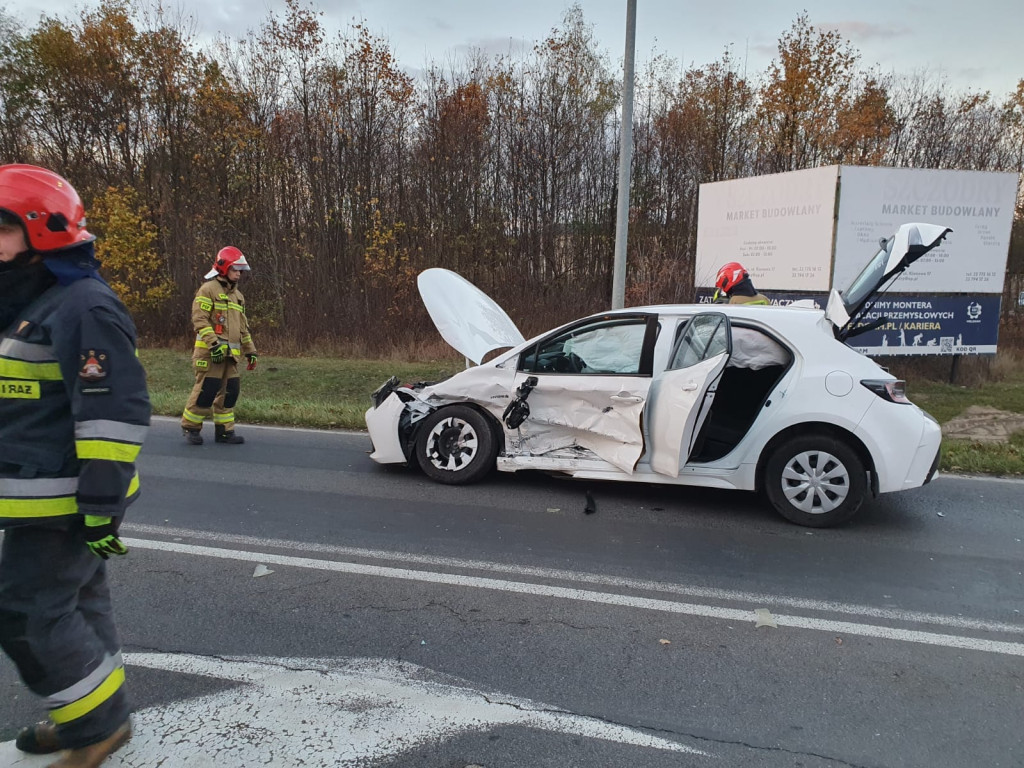 Wypadek w Bożej Woli. Cztery osoby w szpitalu