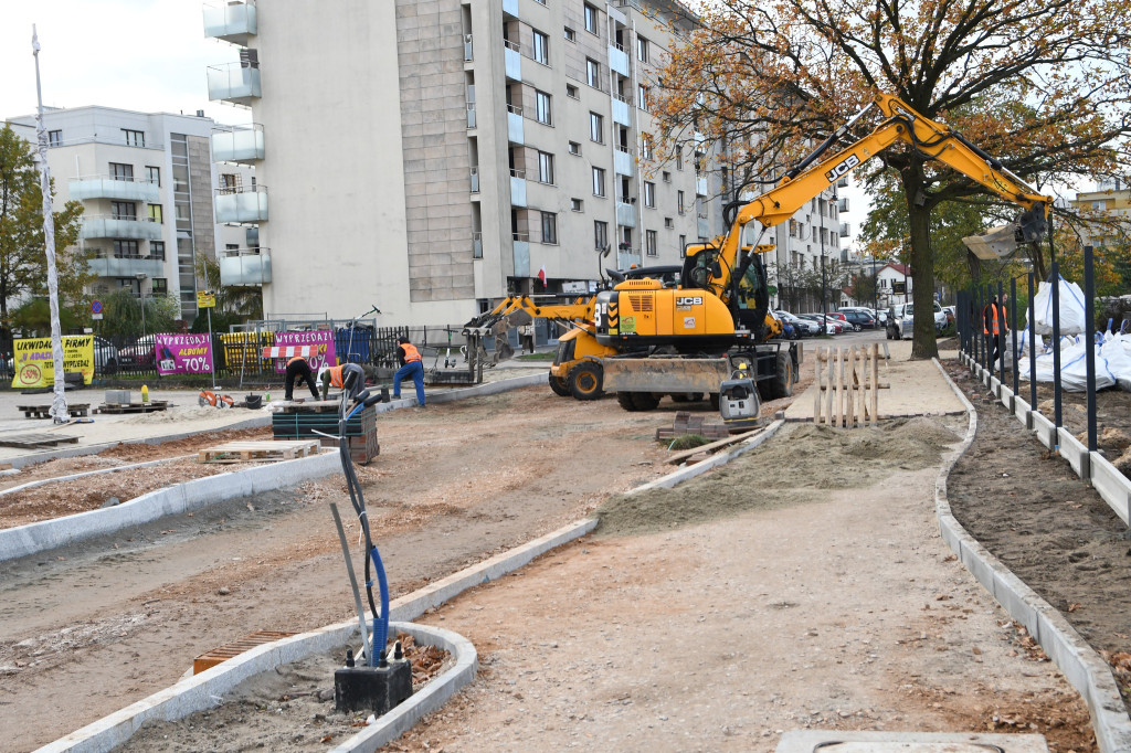 Nowe rondo na Jagiellońskiej na ukończeniu [FOTO]