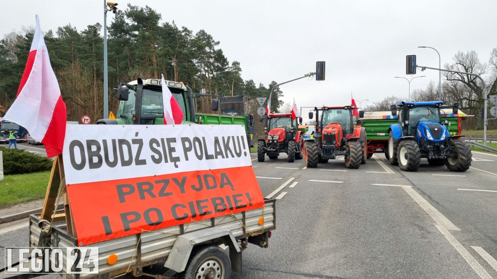 Rondo w Jabłonnie zablokowane przez rolników