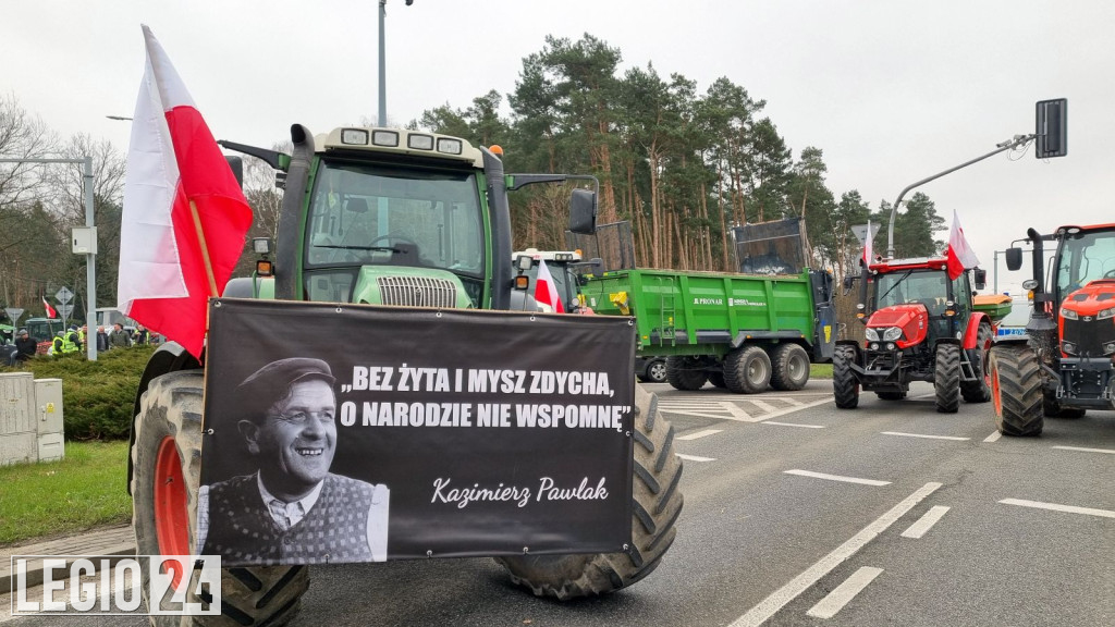 Rondo w Jabłonnie zablokowane przez rolników