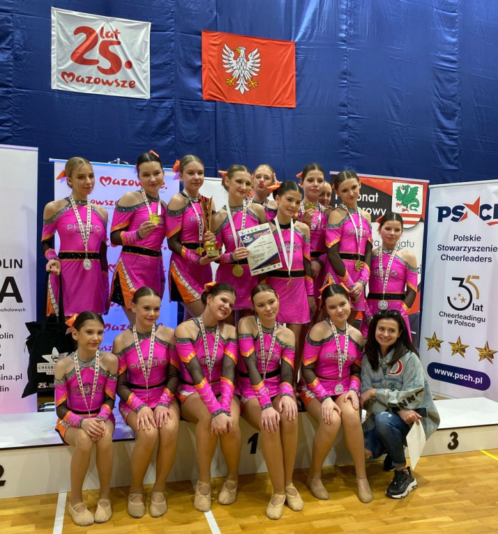 Legionowo: Sukces cheerleaderek z Akademii Elite