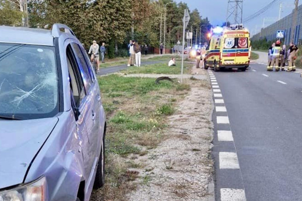 Chłopiec jechał na rowerze. Został potrącony...