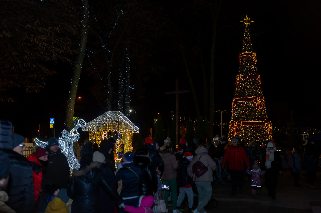 Świąteczna iluminacja w Wieliszewie (2024)