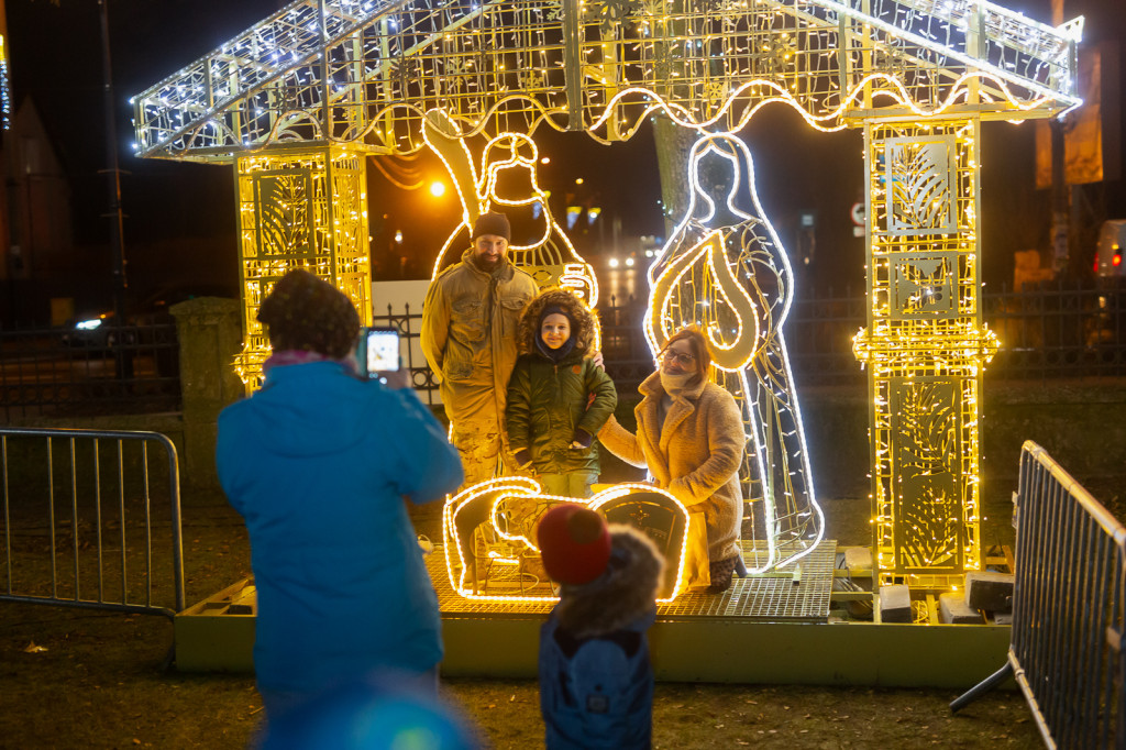 Świąteczna iluminacja w Wieliszewie (2024)