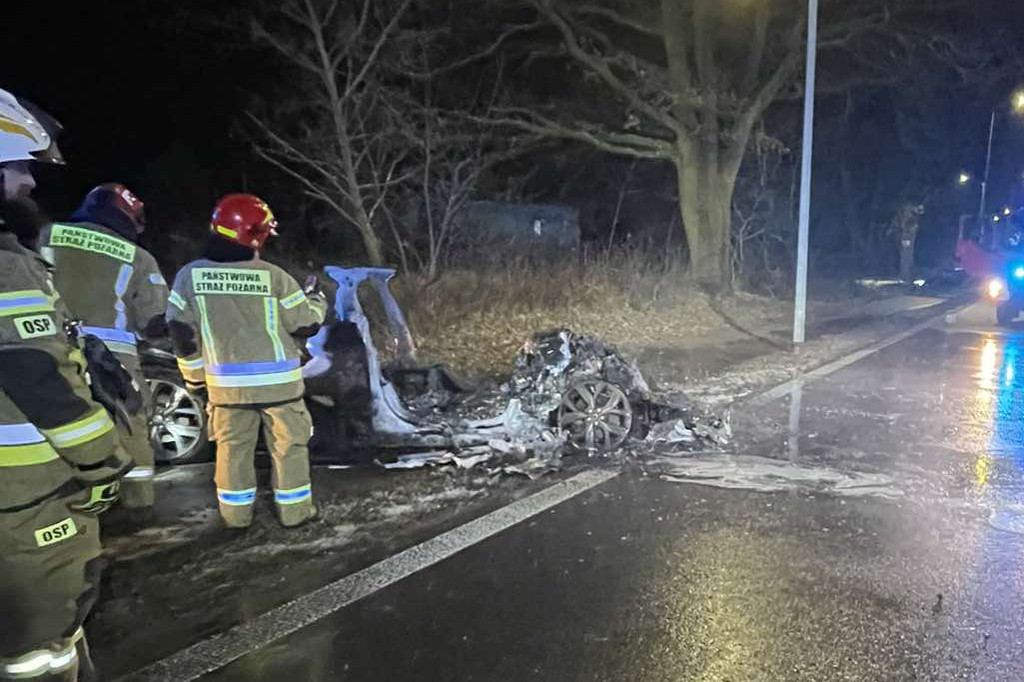 Boża Wola: Elektryk spłonął na ulicy