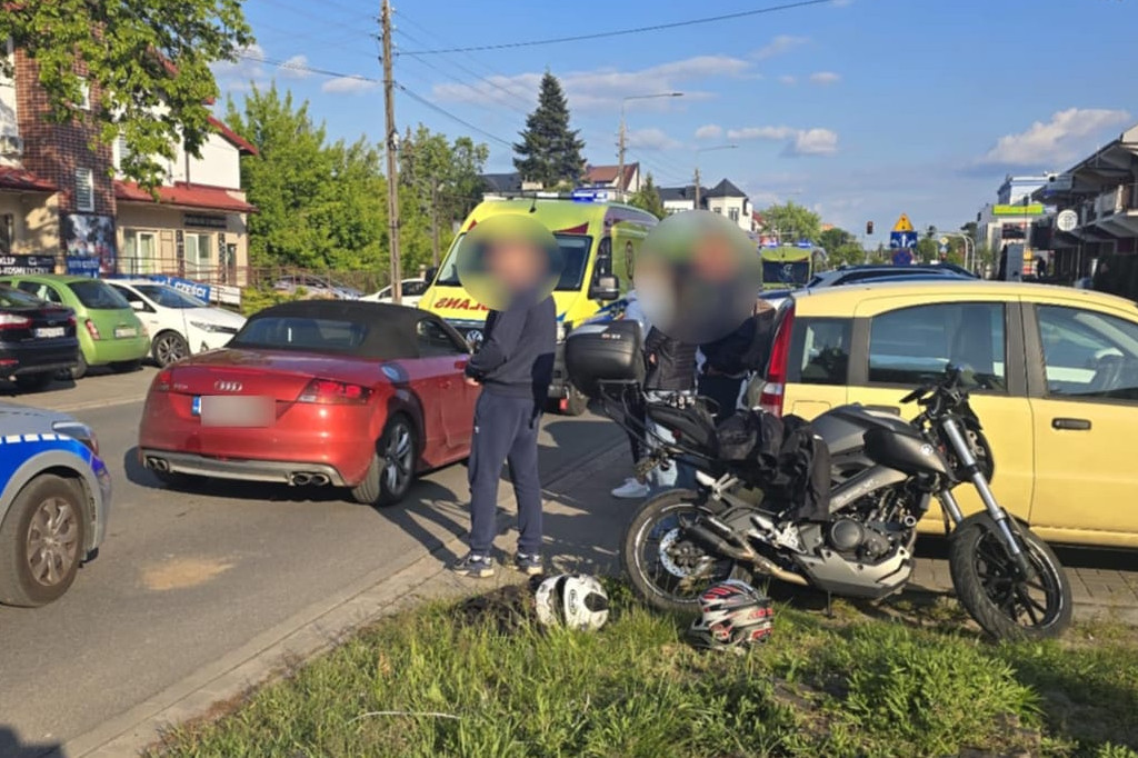 Zderzenie motocykla i osobówki na Jagiellońskiej