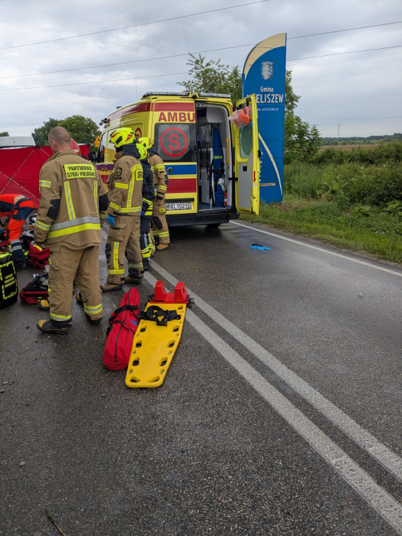 Zderzenie motocykla z osobówką w Górze