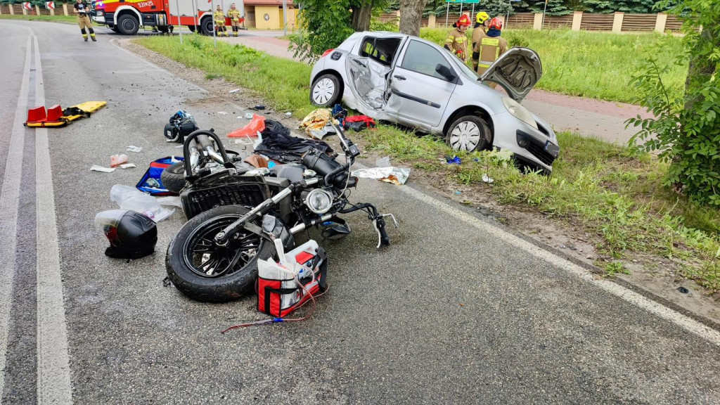 Zderzenie motocykla z osobówką w Górze