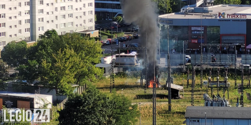 Wybuch i pożar na stacji trafo przy CH Maxim