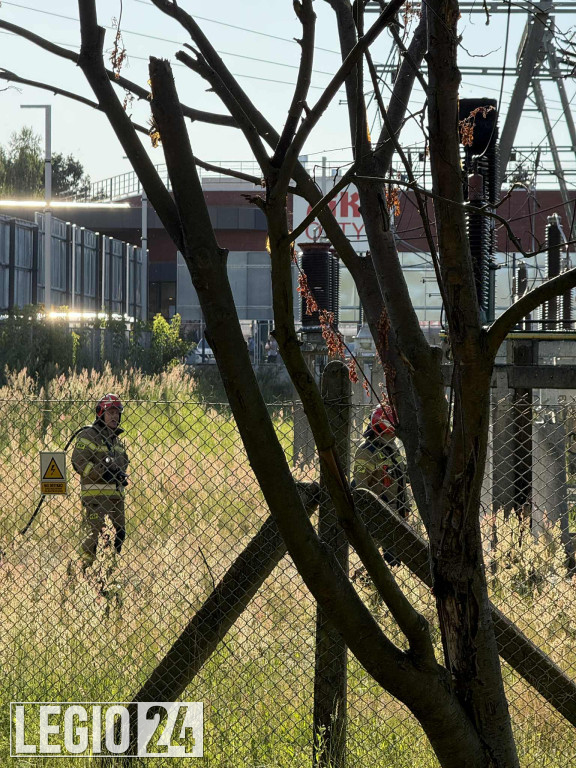 Wybuch i pożar na stacji trafo przy CH Maxim