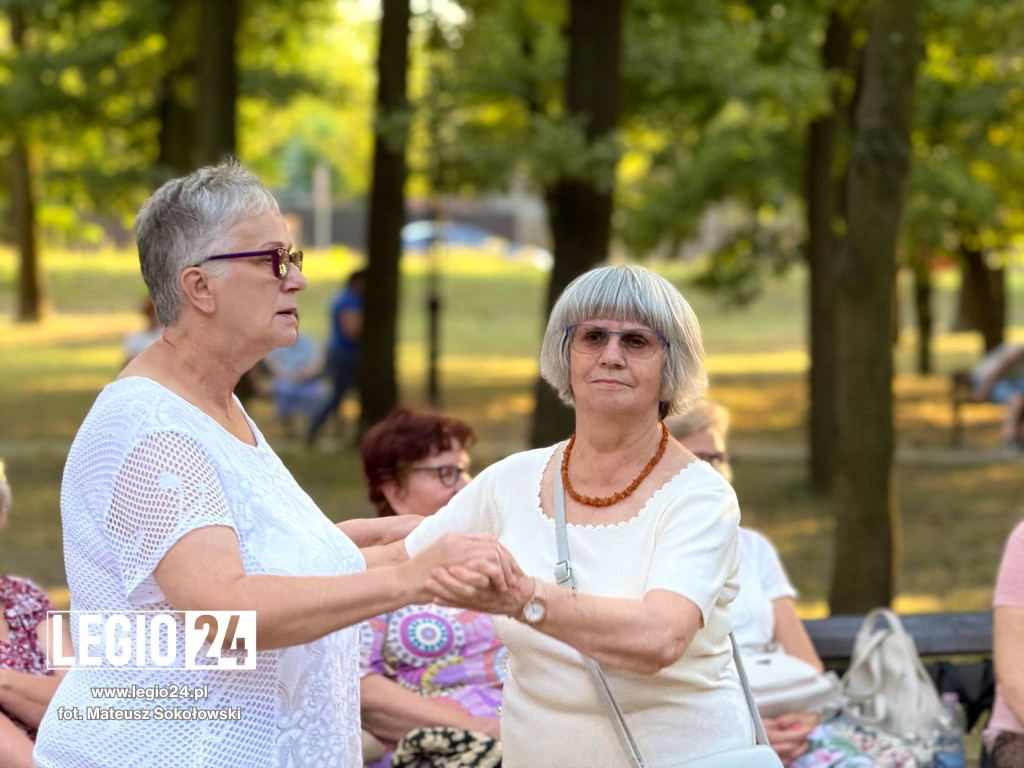 Udany start Potańcówek w Parku Zdrowia