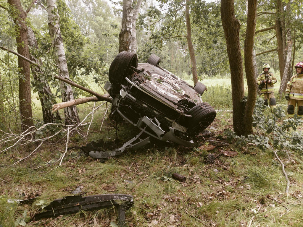 BMW dachowało w Stanisławowie Pierwszym
