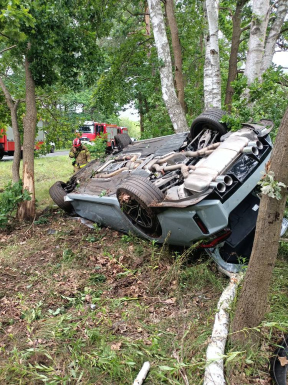 BMW dachowało w Stanisławowie Pierwszym