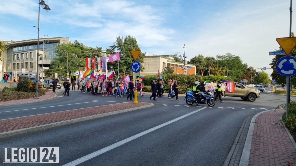 Ulicami Legionowa przeszedł Marsz Równości