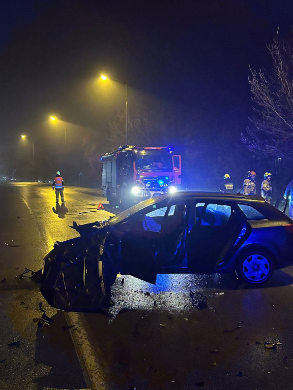 Kolizja dwóch aut na DW631 w Nieporęcie