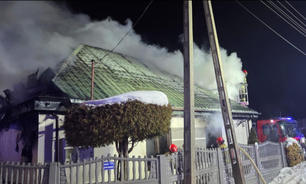 Krubin: Spłonął dom. W akcji 13 zastępów strażaków