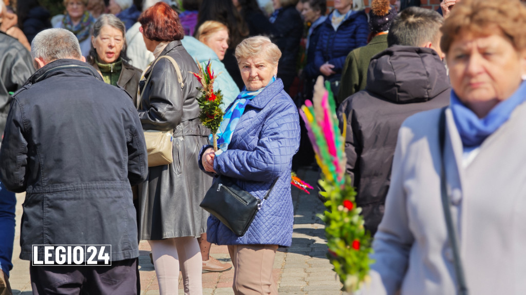Legionowo : Mieszkańcy uczcili Niedzielę Palmową