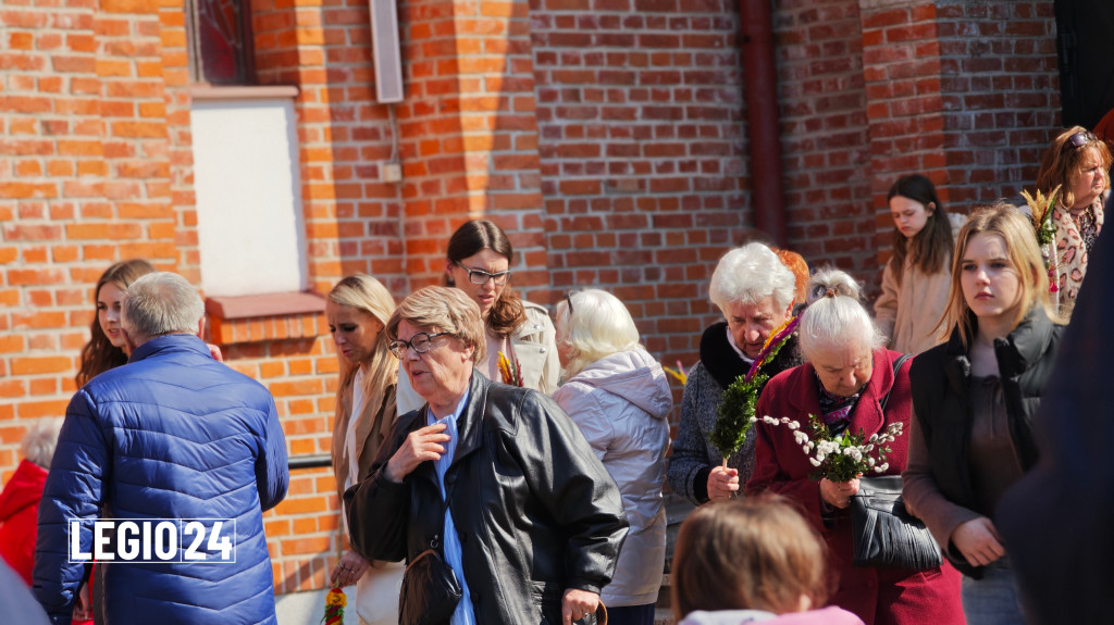 Legionowo : Mieszkańcy uczcili Niedzielę Palmową