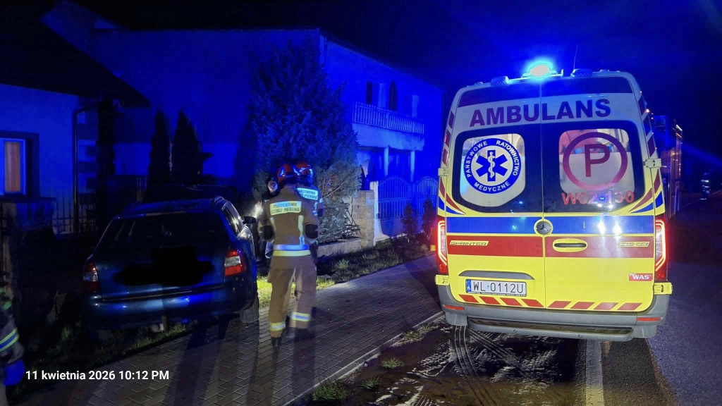 Janówek Pierwszy: Audi staranowało ogrodzenie