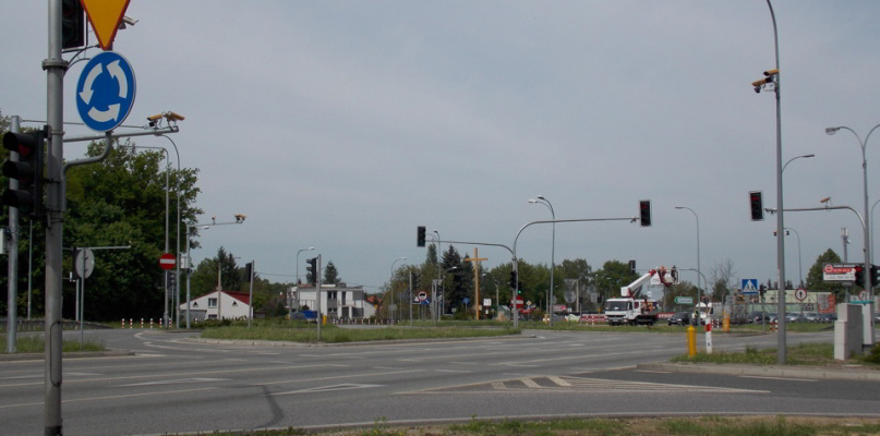 Jabłonna: Wyłączą system kontrolujący przejazd "na czerwonym świetle"?