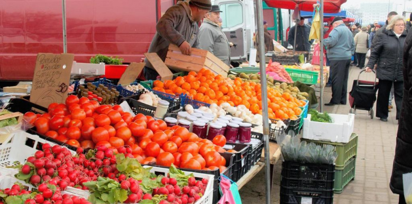 Legionowo: Targowisko po staremu? Jest (prawie) tak jak przed epidemią
