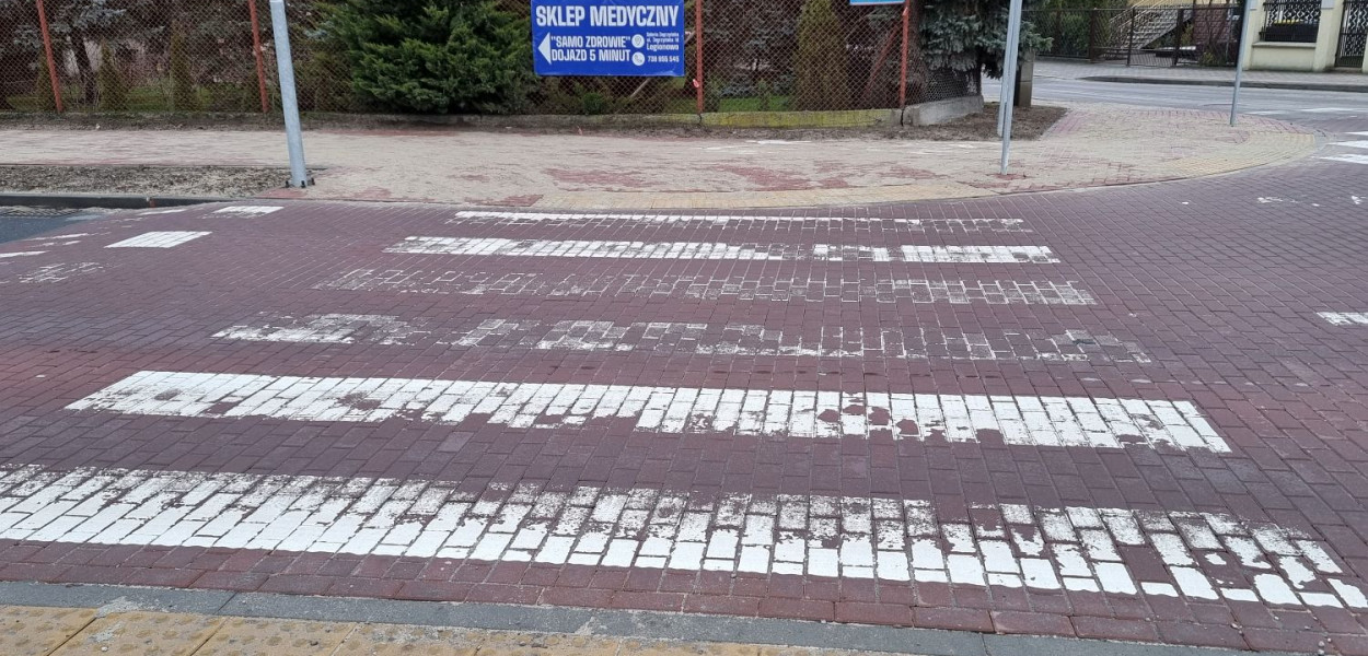 Legionowo: Znikające oznakowanie na ulicy Zakopiańskiej. Fot. Czytelnik