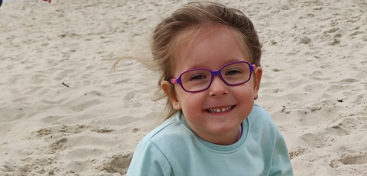 5-letnia Lena czeka na Twoją pomoc, fot. Profil FB Lenki