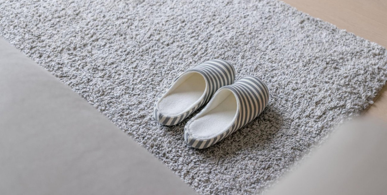 Dywaniki łazienkowe a higiena: jakie są najlepsze sposoby na czyszczenie...