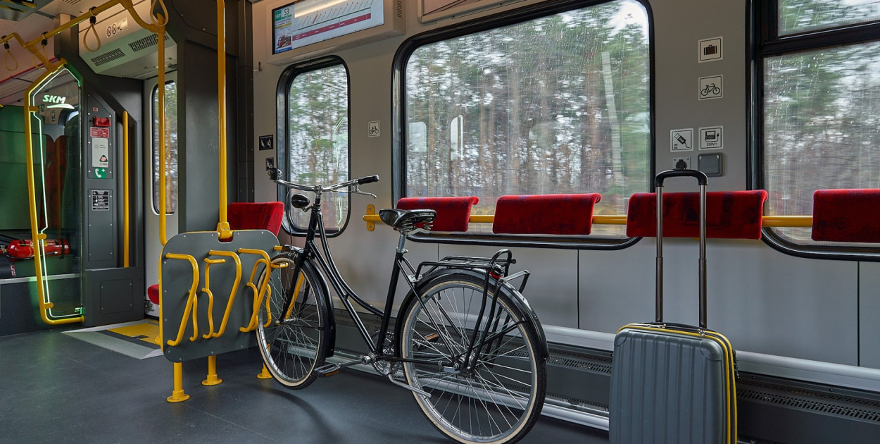 Przewożenie roweru w pociągach SKM i KM bez dodatkowej opłaty