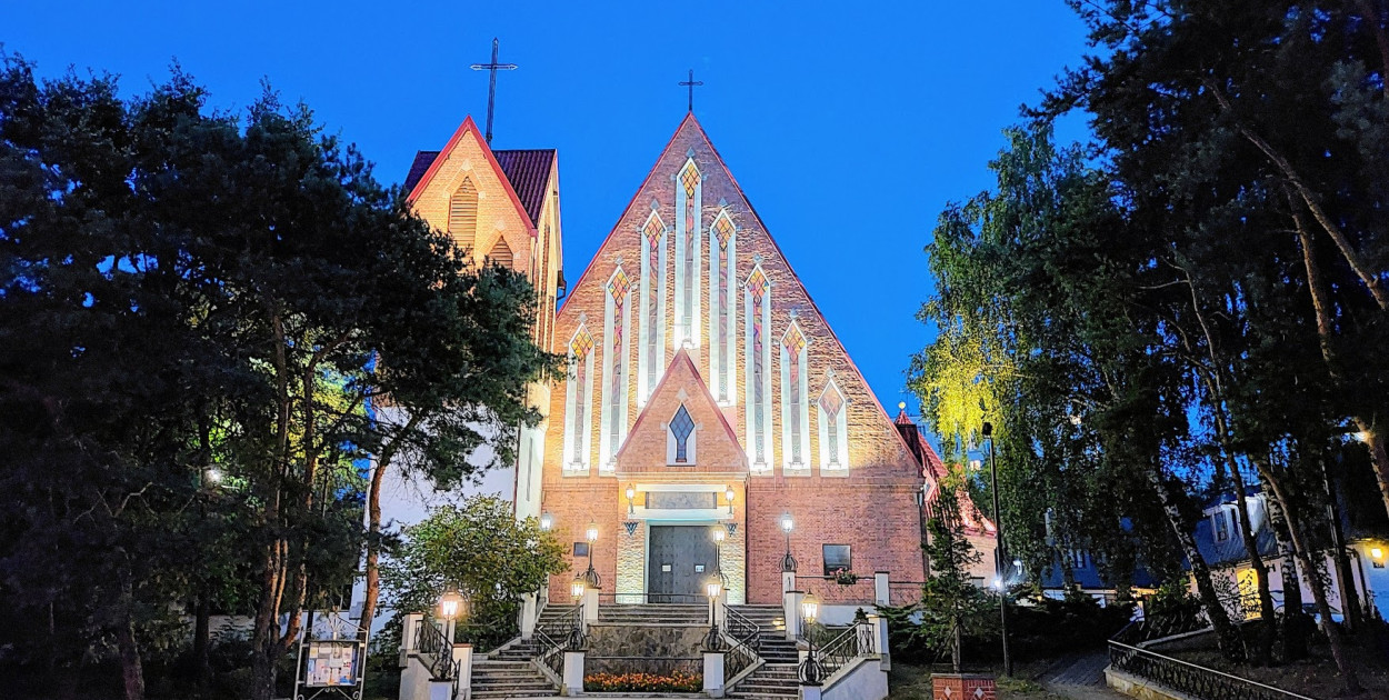 Parafia Rzymsko-Katolicka p.w. Najświętszego Ciała i Krwi Chrystusa w Legionowie. Fot. arch. Legio24.pl