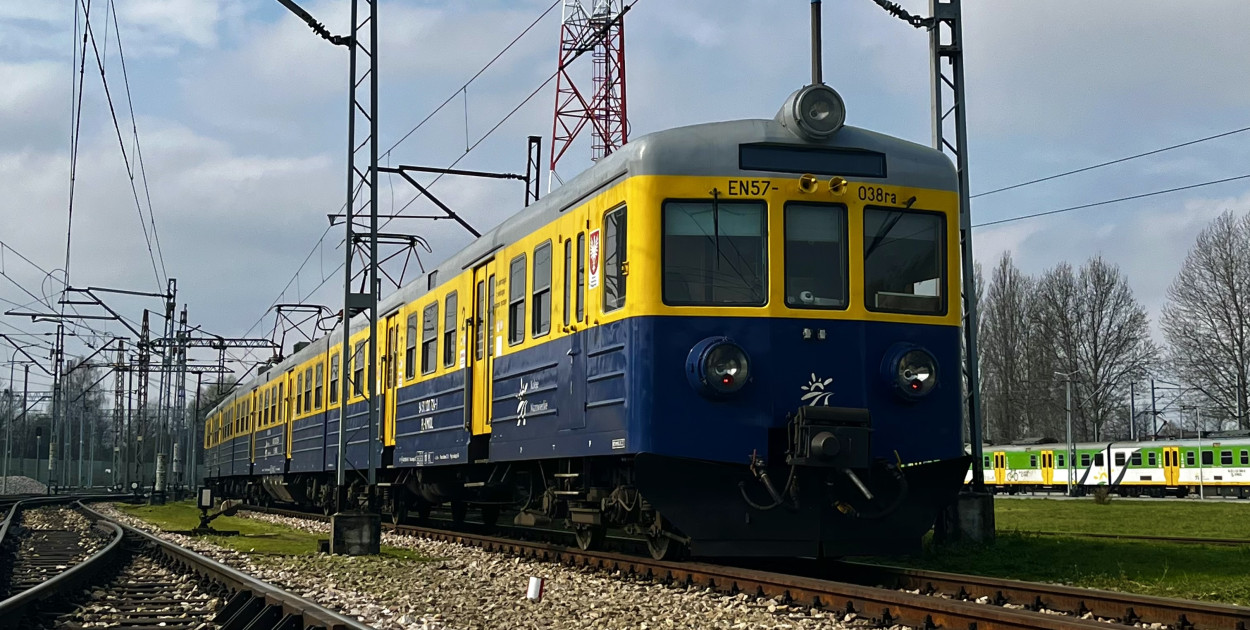 Najstarszy pociąg Kolei Mazowieckich ma 60 lat!