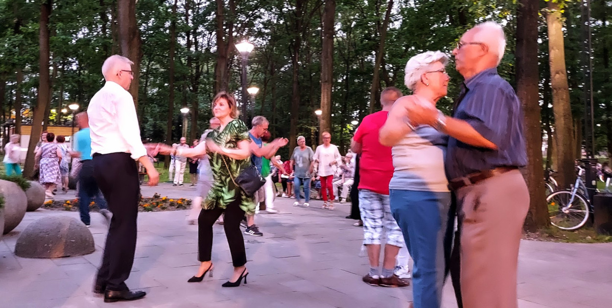 Legionowo: Potańcówki wracają do Parku Zdrowia