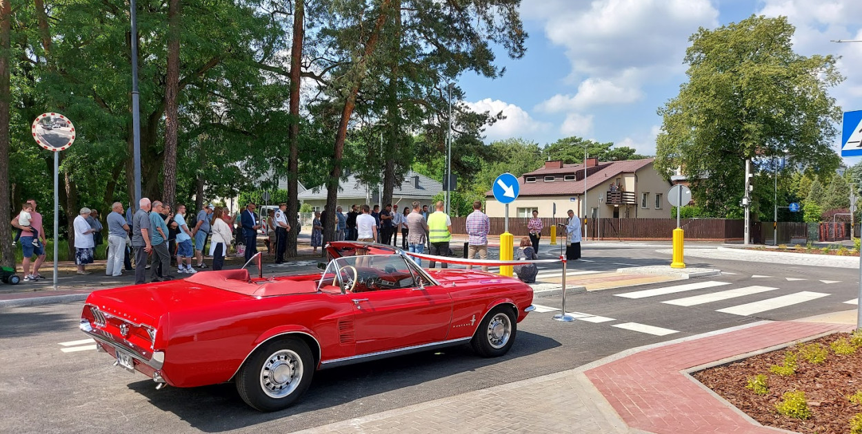 Otwarcie ronda  Sowińskiego - Krasińskiego - Grottegera w Legionowie. Fot. Legio24.pl