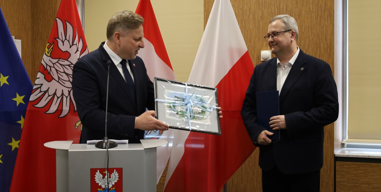 Od lewej: Prezydent Legionowa Bogdan Kiełbasiński i dr Jacek Szczepański. Fot. UM Legionowo