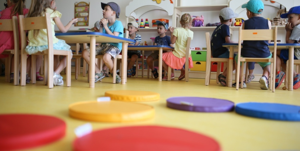 Zmiany w przedszkolach. Osoba bez kwalifikacji nauczycielskich poprowad...