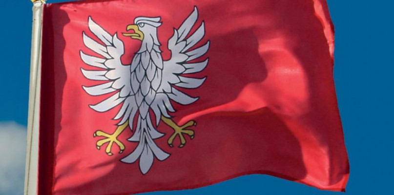 Flaga Województwa Mazowieckiego, fot. UMWM
