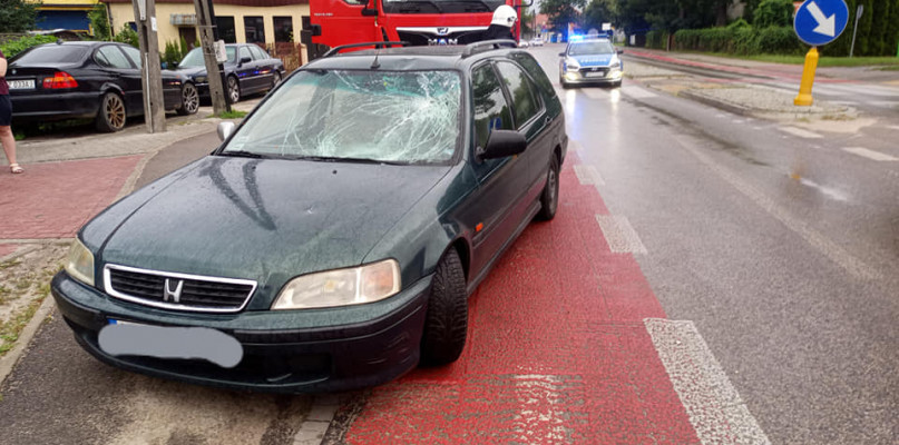 W Jabłonnie samochód zderzył się z rowerem. Fot. Komenda Powiatowa Państwowej Straży Pożarnej w Legionowie