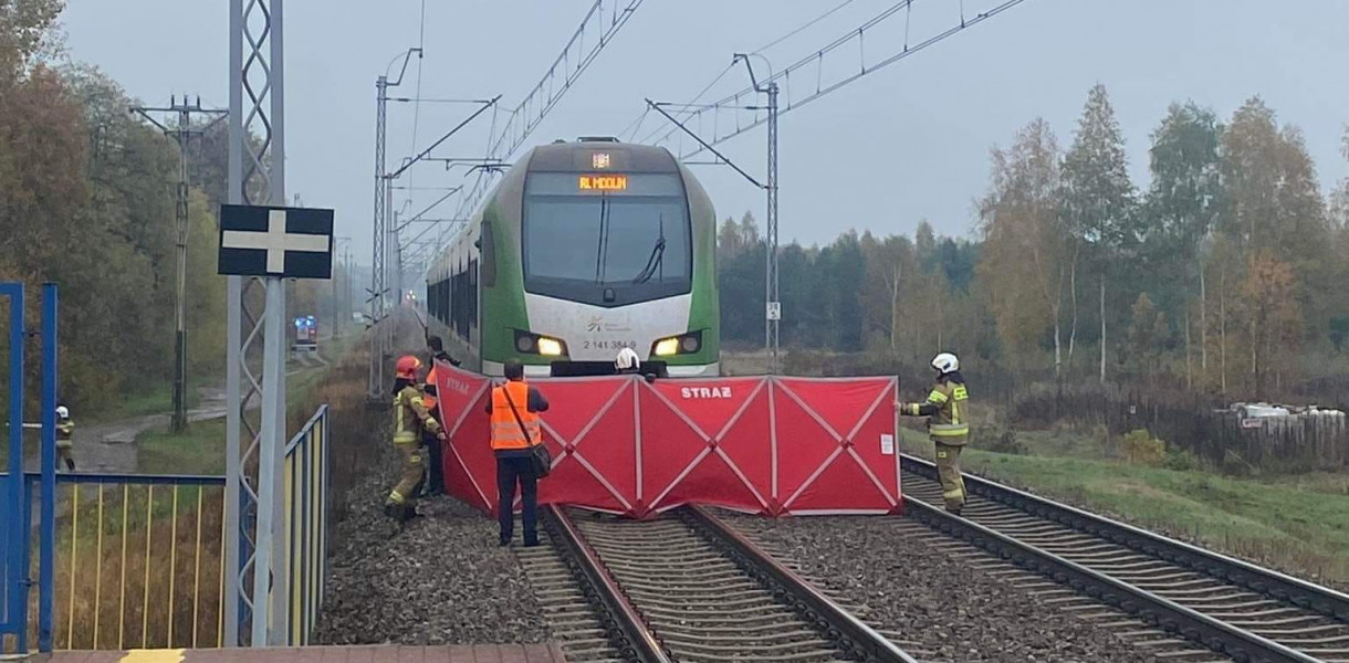 Śmiertelne potrącenie na torach w Janówku. Fot. fb / Ochotnicza Straż Pożarna Janówek - Góra