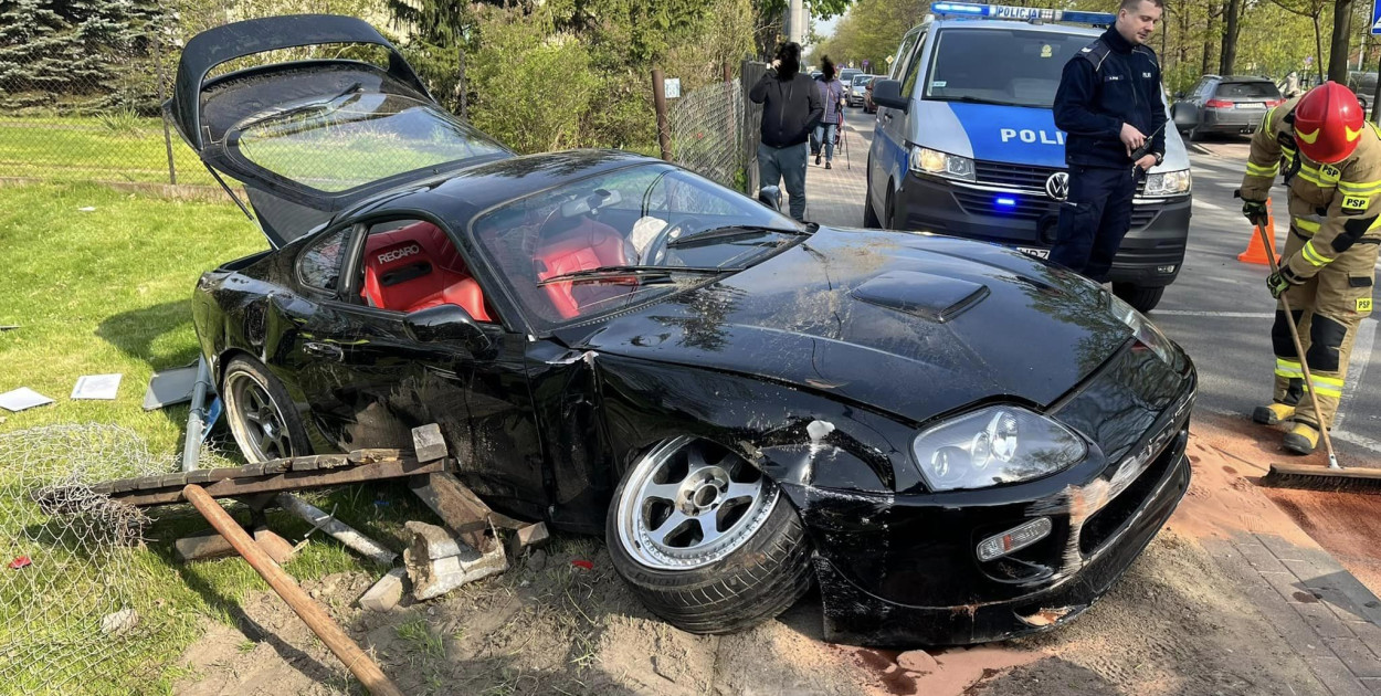 Kolizja na ul. Sobieskiego w Legionowie, fot. KP PSP Legionowo