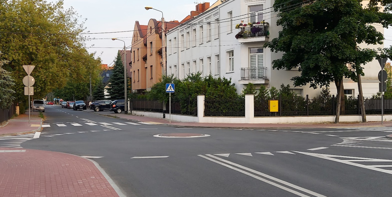 Rondo na skrzyżowaniu ulic: Al. 3-go Maja, Chopina, Siemiradzkiego i Kopernika.  Fot. Legio24.pl