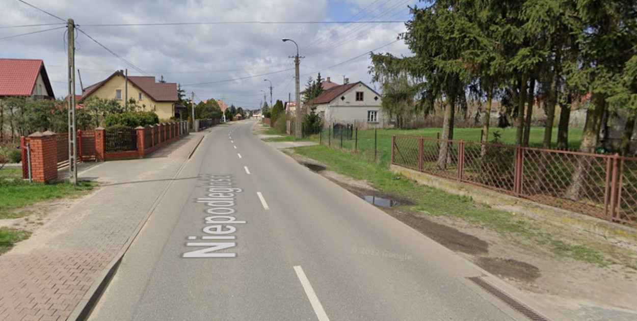 Ul. Niepodległości w Wieliszewie. Fot. Google Street View