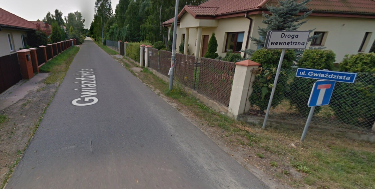 Ul. Gwiaździsta w Chotomowie. Fot. Google Street View