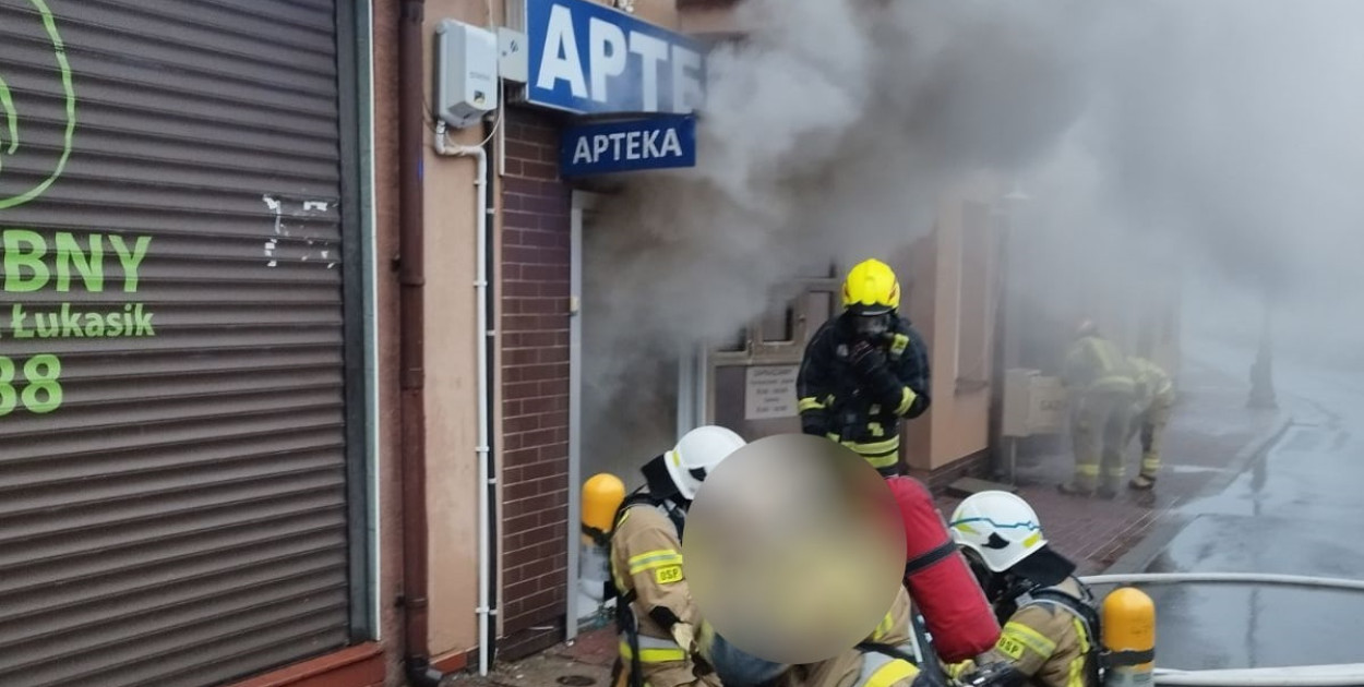 Pożar apteki przy Kościuszki w Serocku. Fot. OSP Serock